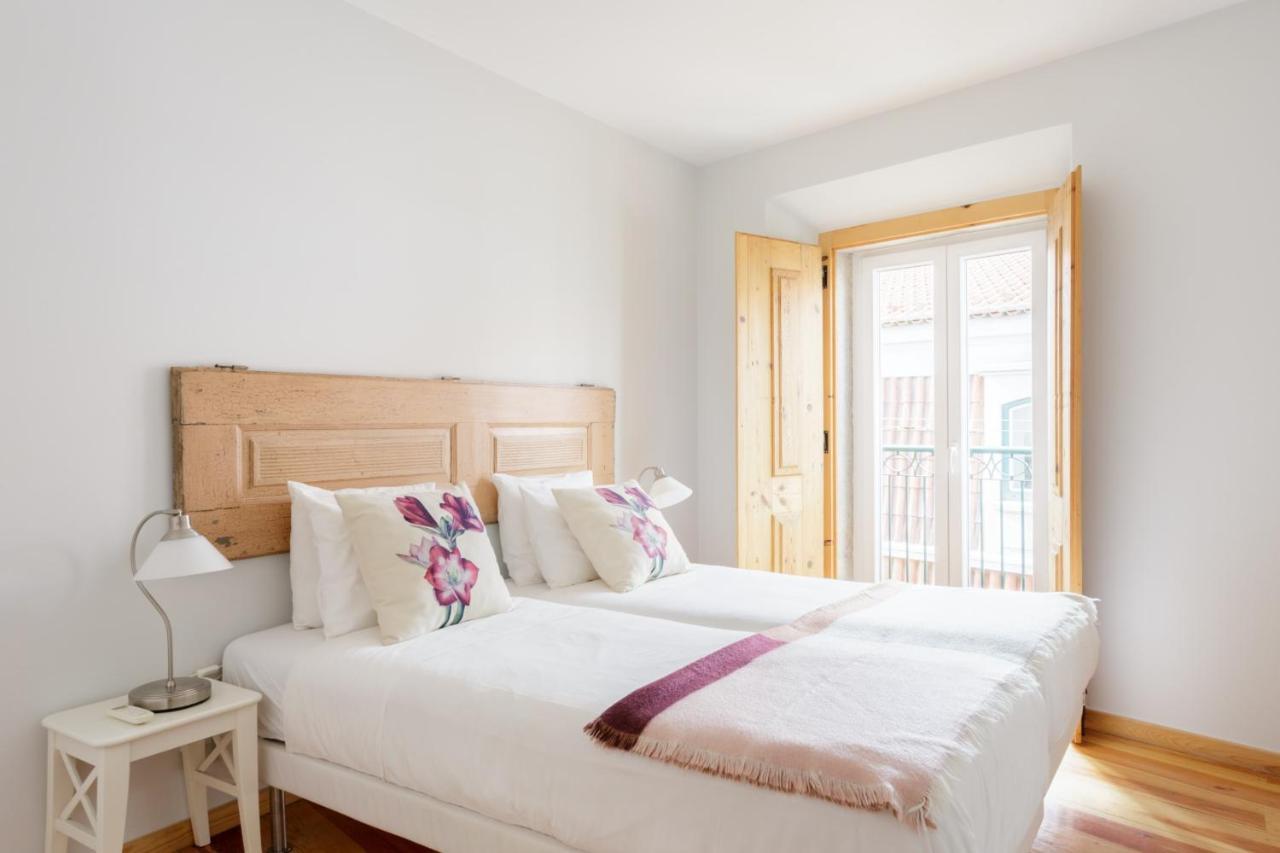 Amazing Rooftop Terrace With River And Historic City View 4 Bedrooms 4 Bathrooms Ac 19Th Century Building Chiado Lisboa Exteriér fotografie