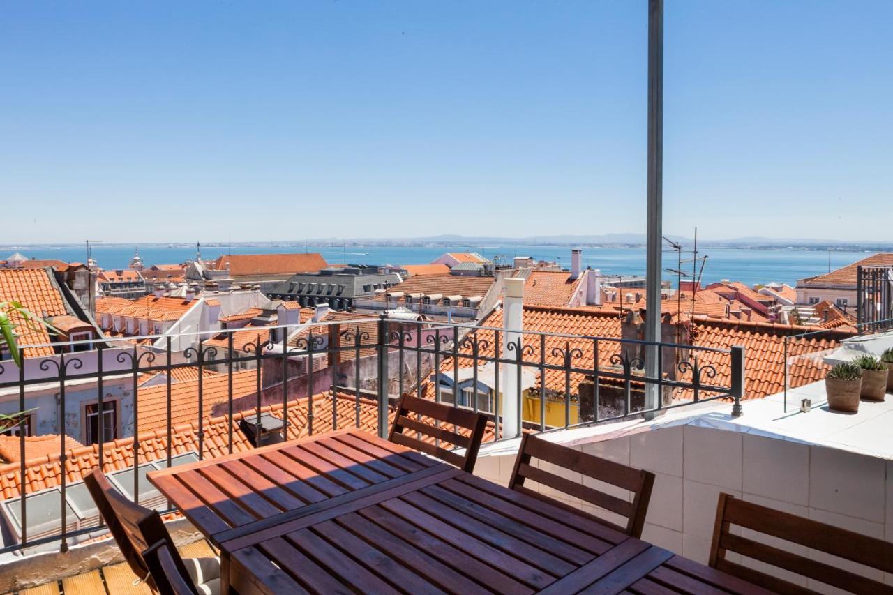 Amazing Rooftop Terrace With River And Historic City View 4 Bedrooms 4 Bathrooms Ac 19Th Century Building Chiado Lisboa Exteriér fotografie